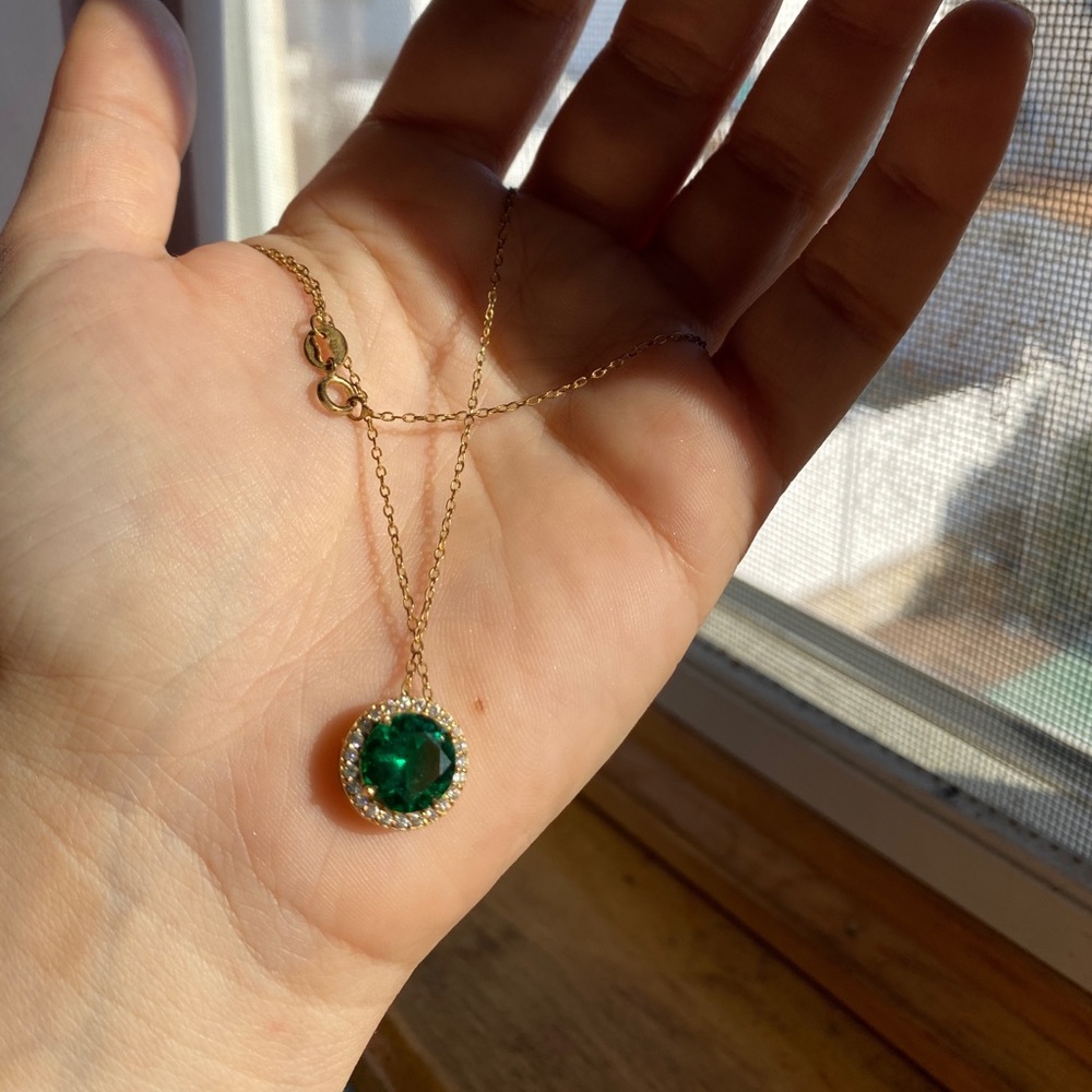 Emerald green crystal gold chain